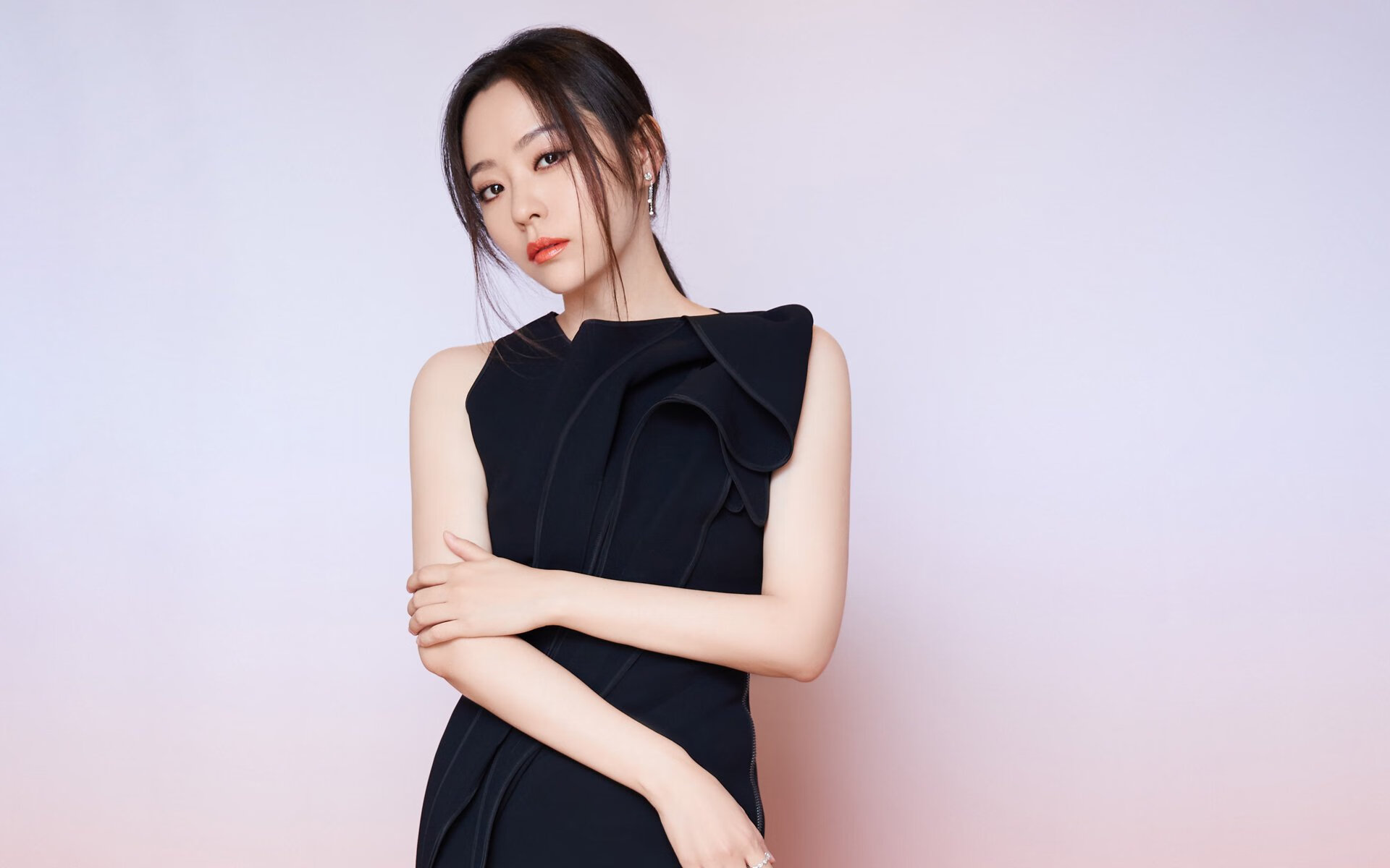 爱游戏娱乐网址-_未来运动衣：科技纺织带来全新体验_，未来运动体育