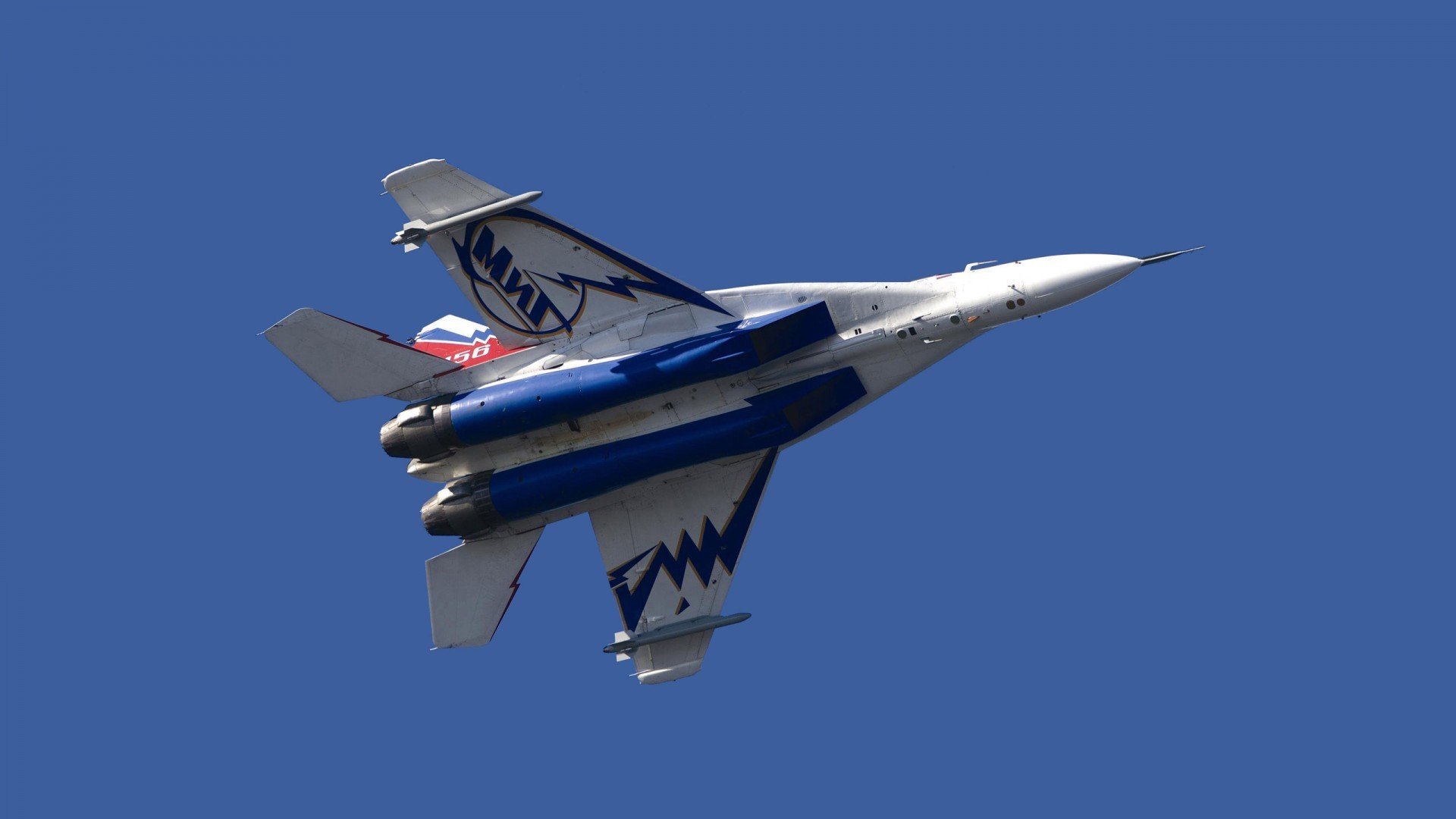 爱游戏app下载-国家队整体实力提升缓慢，国家队之